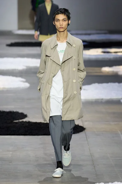 Look 43